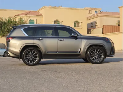 2023 لكزس إل إكس 700 أف سبورت