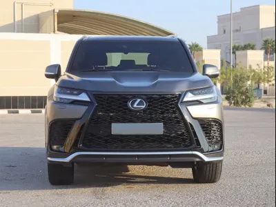 2023 لكزس إل إكس 700 أف سبورت