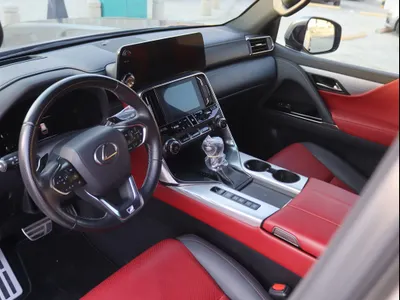 2023 لكزس إل إكس 700 أف سبورت