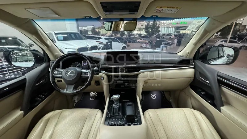 2020 لكزس إل إكس 570