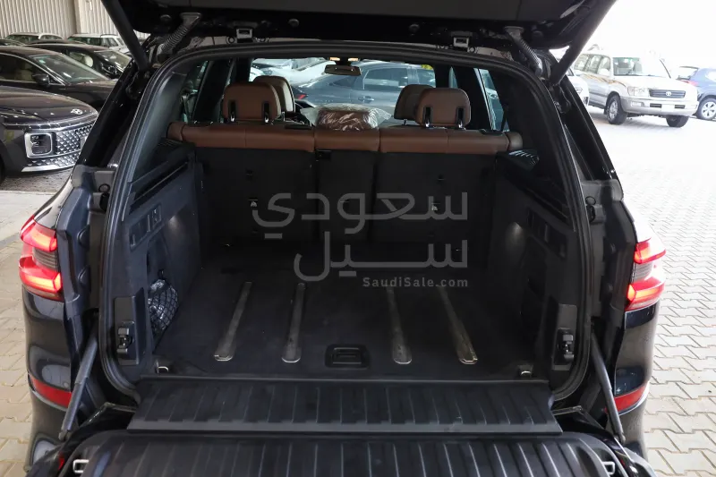 2020 بي ام دبليو الفئة اكس 5