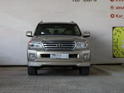 2012 تويوتا لاند كروزر جي اكس ار