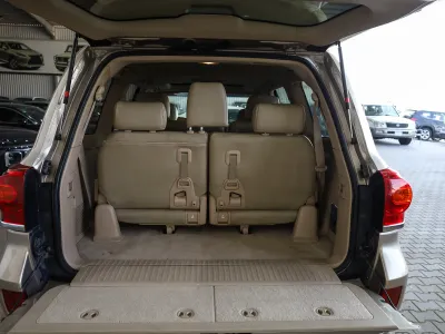 2012 تويوتا لاند كروزر جي اكس ار