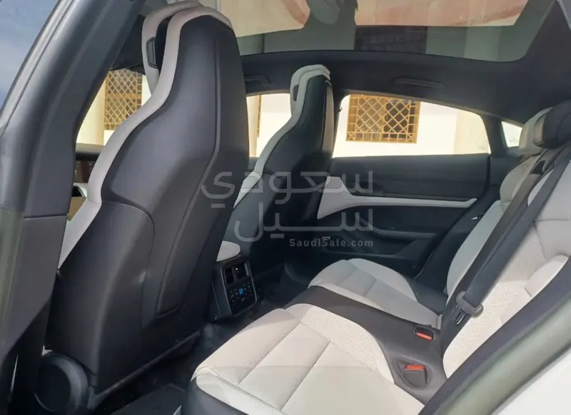 2023 بورش تايكان 4إس