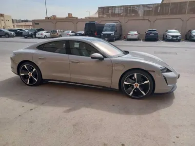 2023 بورش تايكان 4إس