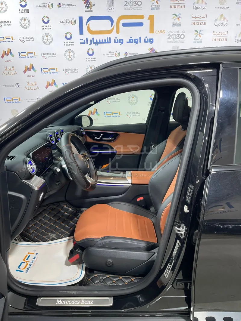2023 مرسيدس - بنز جي إل سي 200 اي ام جي