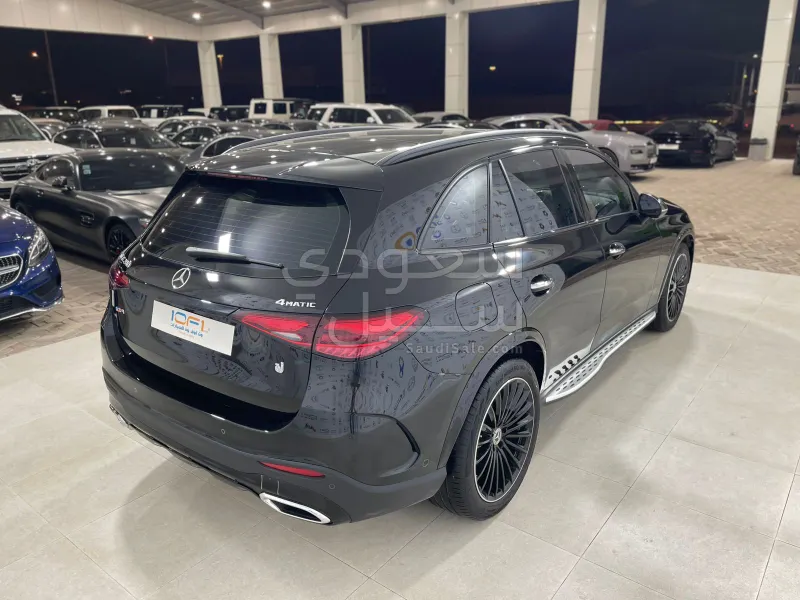 2023 مرسيدس - بنز جي إل سي 200 اي ام جي