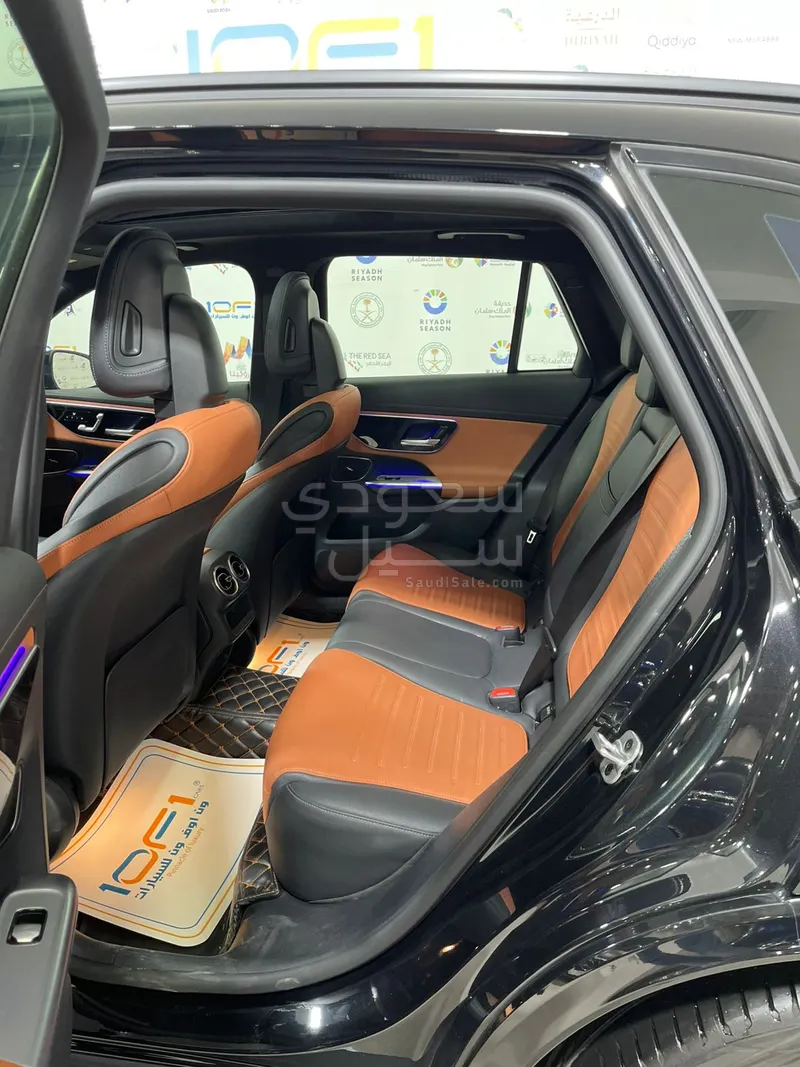 2023 مرسيدس - بنز جي إل سي 200 اي ام جي