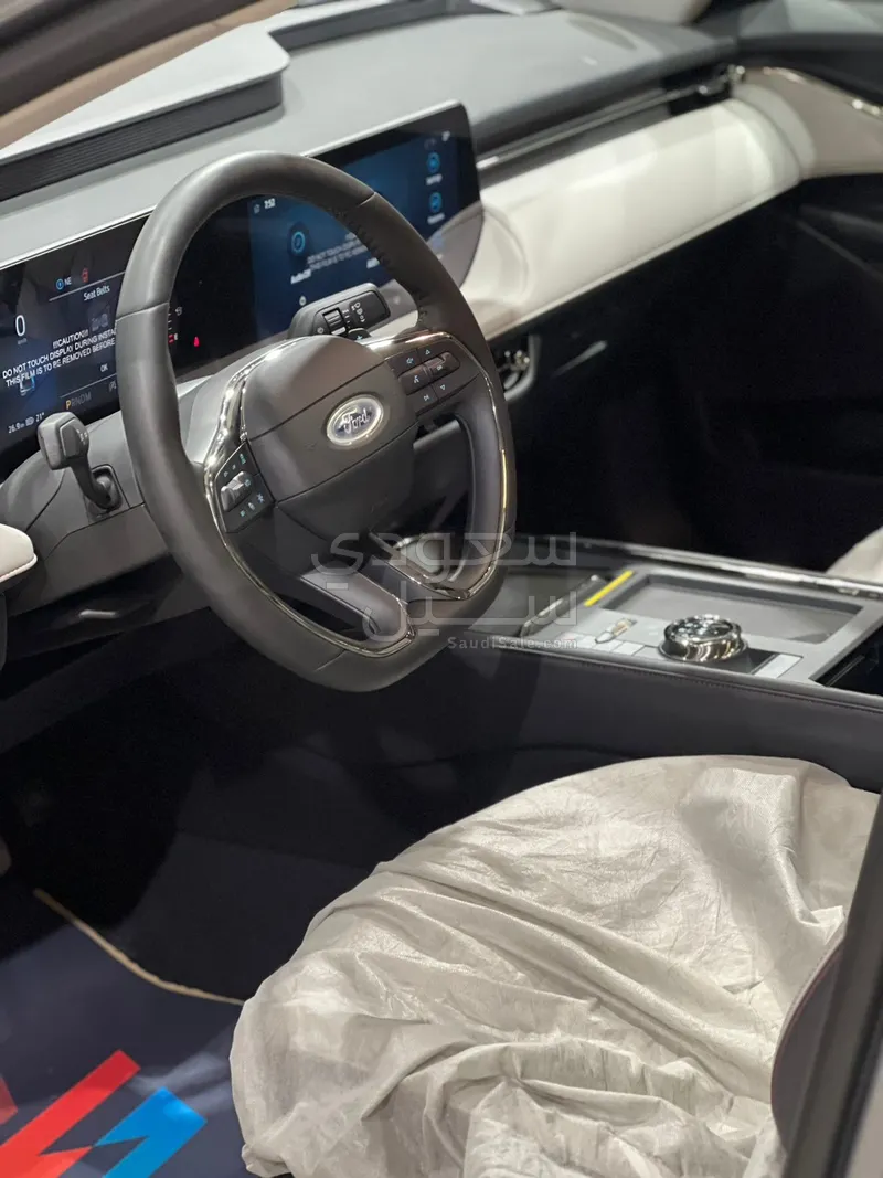 2026 فورد توروس ترند