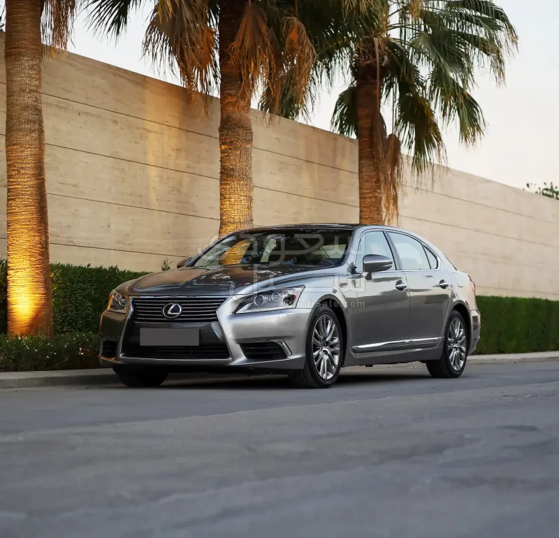 2015 لكزس إل إس 460
