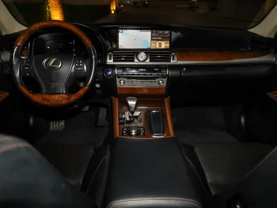 2015 لكزس إل إس 460