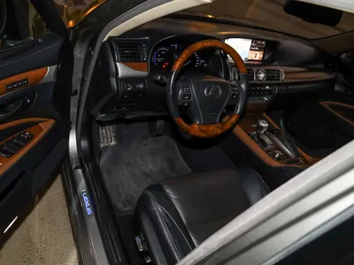 2015 لكزس إل إس 460