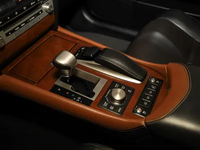 2015 لكزس إل إس 460