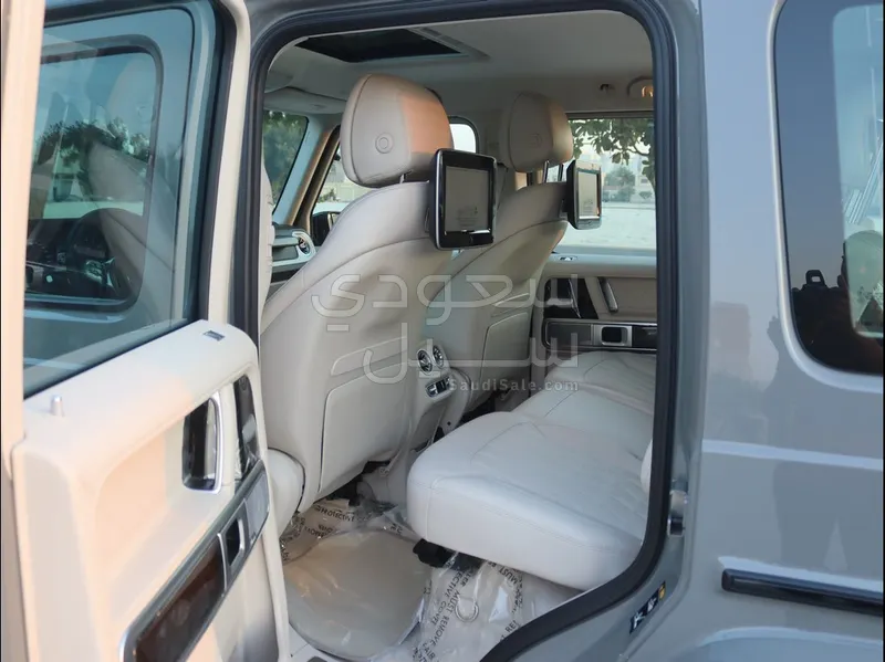 2022 مرسيدس - بنز جي 63 أي إم جي