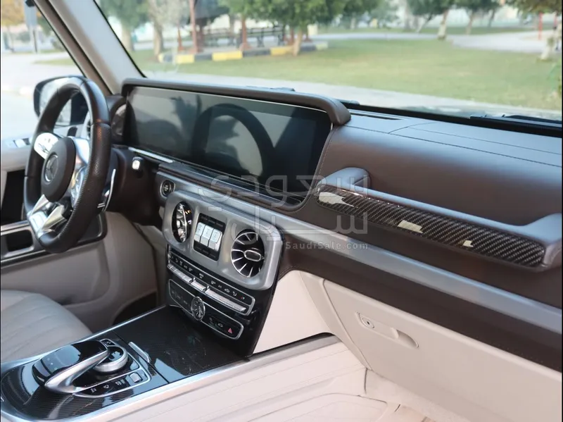 2022 مرسيدس - بنز جي 63 أي إم جي