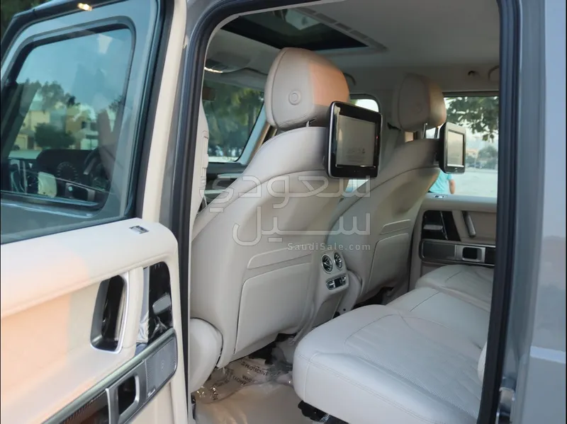 2022 مرسيدس - بنز جي 63 أي إم جي