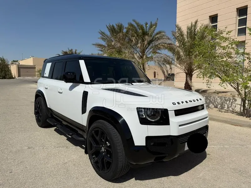 2023 لاند روفر ديفيندر 110