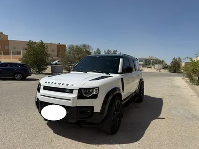 2023 لاند روفر ديفيندر 110