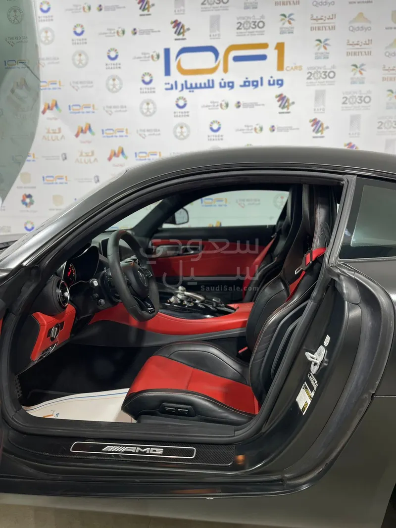 2018 مرسيدس - بنز جي تي إس أي إم جي