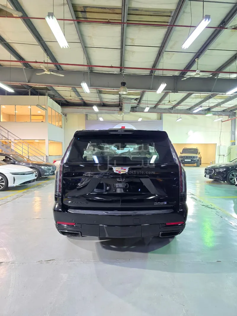 2025 Cadillac Escalade Sport