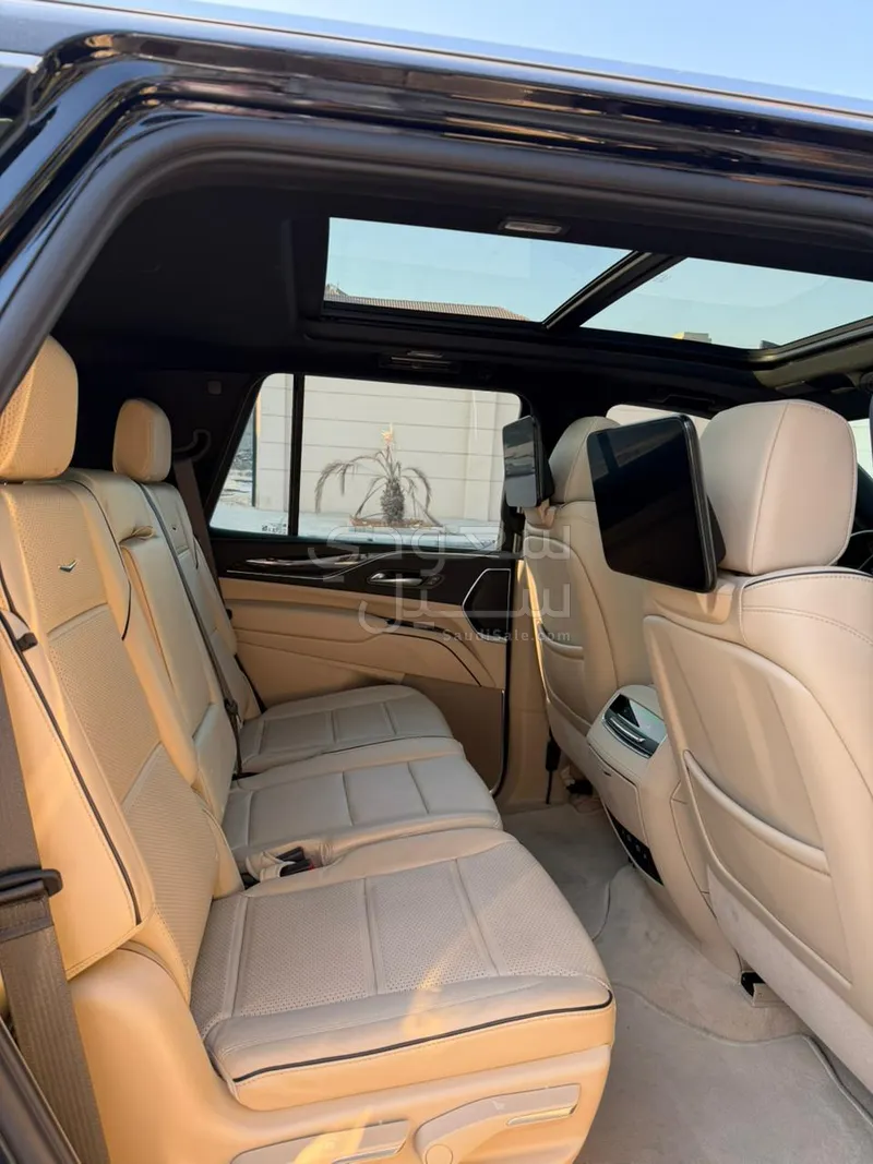 2023 كاديلاك اسكاليد بريميوم