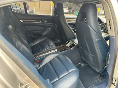 2011 بورش بانميرا 4 اس