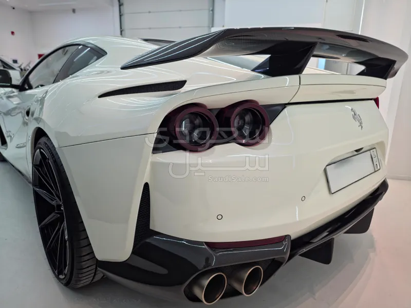 2018 فيراري 812 سوبر فاست