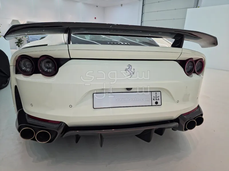 2018 فيراري 812 سوبر فاست