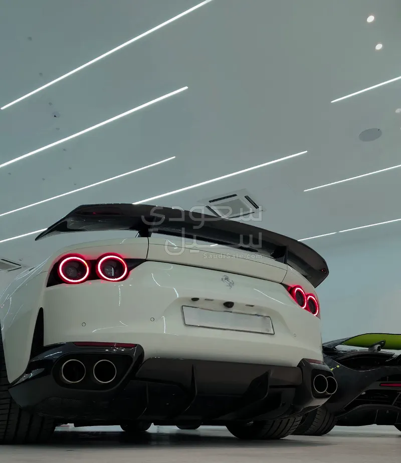 2018 فيراري 812 سوبر فاست