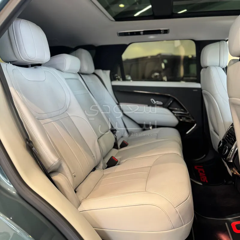 2023 لاند روفر رينج روفر سبورت اس اي