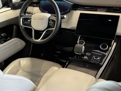 2023 لاند روفر رينج روفر سبورت اس اي