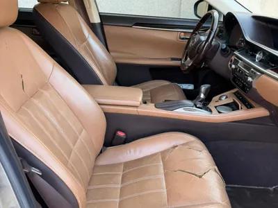 2016 لكزس إي إس 350