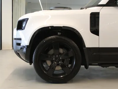 2026 لاند روفر ديفيندر 110