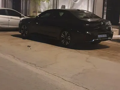 2026 بي ام دبليو الفئة السابعة 735أي