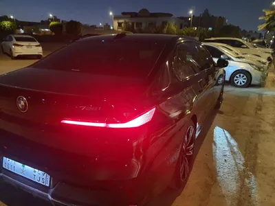 2026 بي ام دبليو الفئة السابعة 735أي