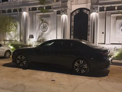 2026 بي ام دبليو الفئة السابعة 735أي