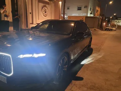 2026 بي ام دبليو الفئة السابعة 735أي