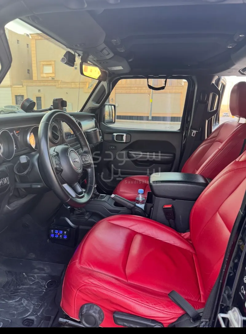 2021 جييب رانجلر سبورت