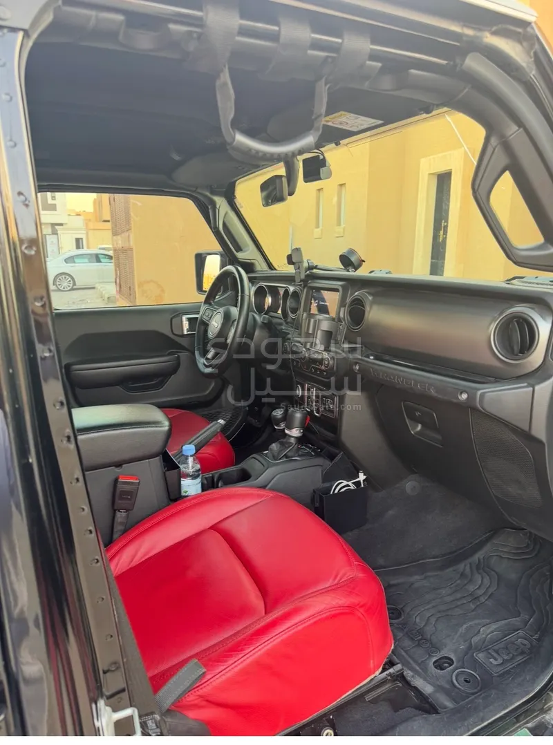 2021 جييب رانجلر سبورت