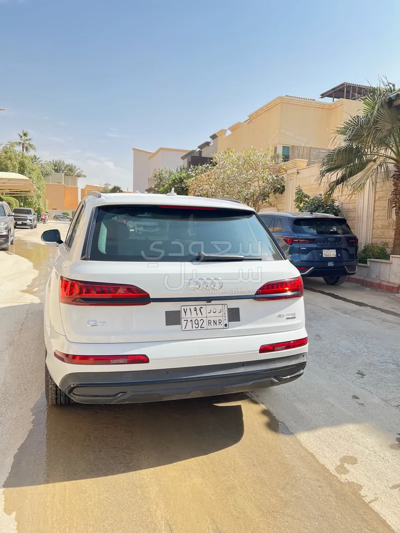 2023 اودي كيو 7