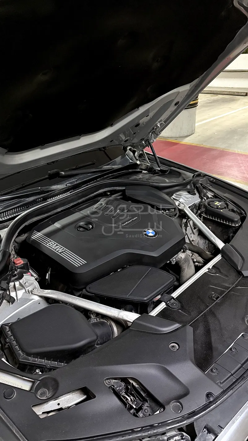 2021 بي ام دبليو الفئة الخامسة 520 أي