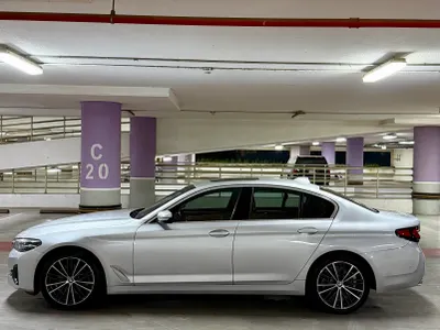 2021 بي ام دبليو الفئة الخامسة 520 أي