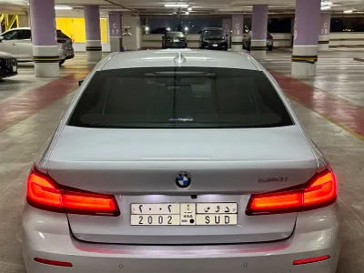 2021 بي ام دبليو الفئة الخامسة 520 أي