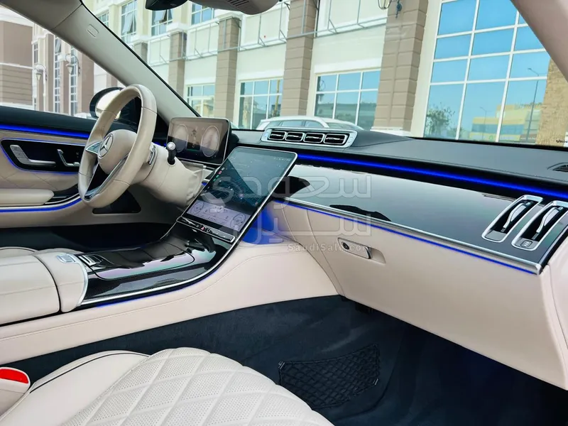2022 مرسيدس - بنز إس 580