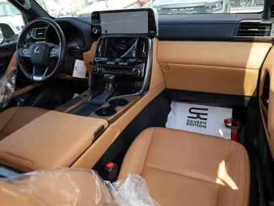 2024 لكزس إل إكس 600 إف