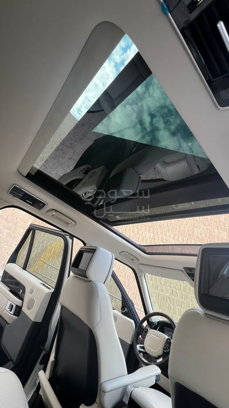 2018 لاند روفر رينج روفر فوج ان اي