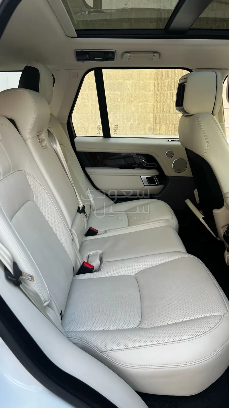 2018 لاند روفر رينج روفر فوج ان اي