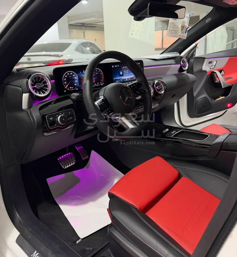 2025 مرسيدس - بنز سي إل أي 200