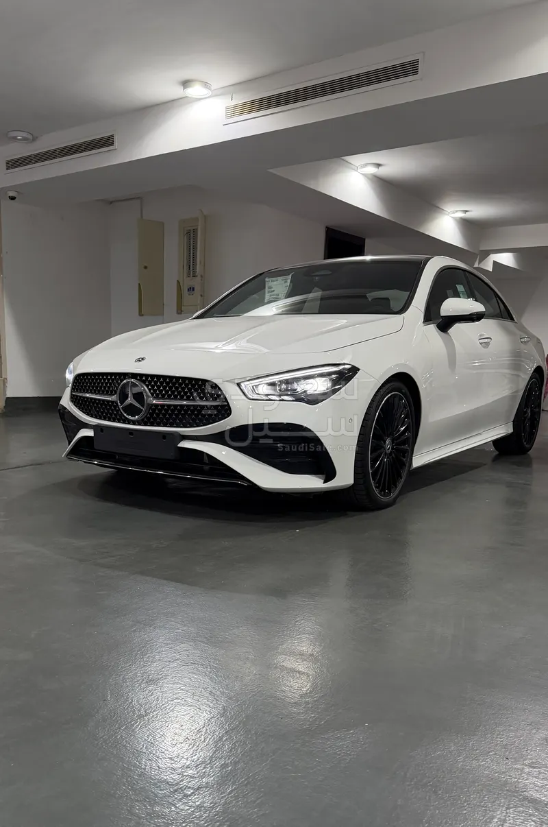 2025 مرسيدس - بنز سي إل أي 200