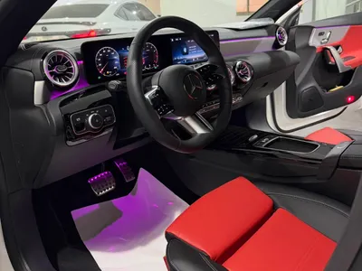 2025 مرسيدس - بنز سي إل أي 200